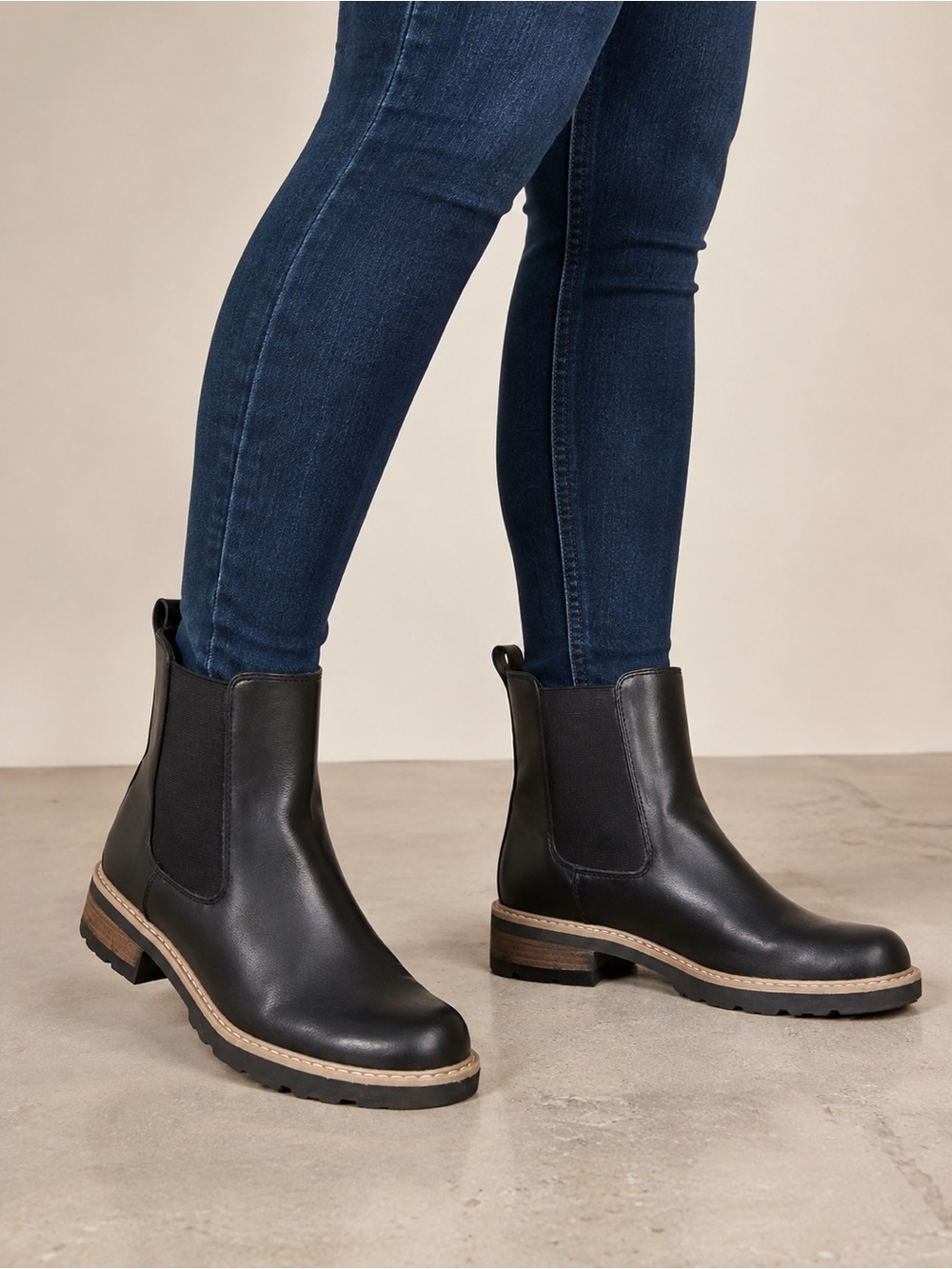 Women's Black Chelsea Boots - Sleek Pull-On Ankle Boot